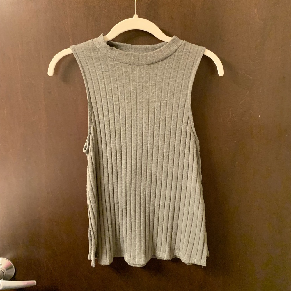Green high neck tank top